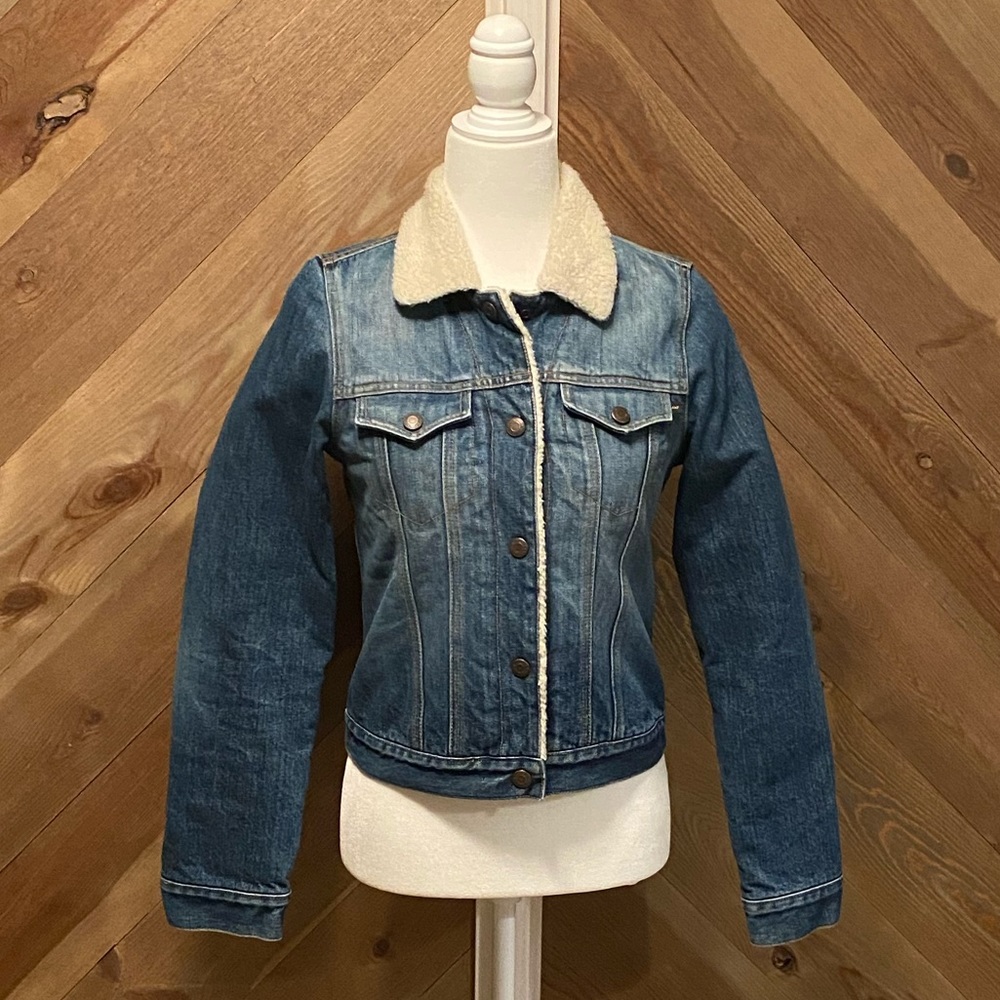Abercrombie & Fitch Sherpa & Quilt Lined Denim Jean Jacket Size Small